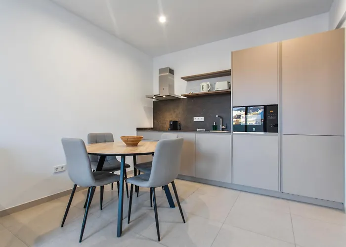 Obsidian Atico Tagoro Cruz سانتا كروز دي تينيريف